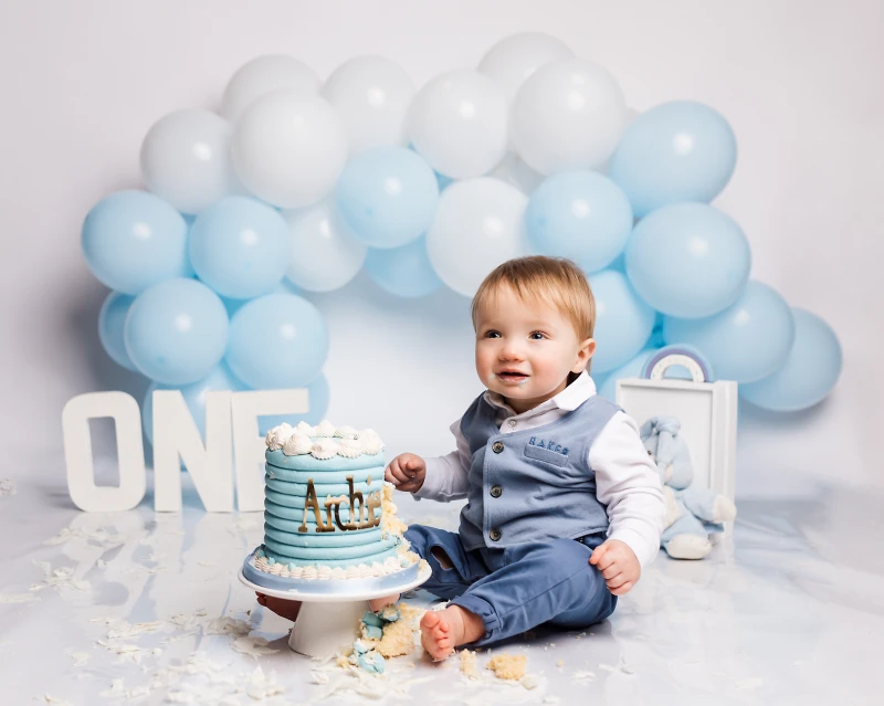 Baby boy cake smash photo session