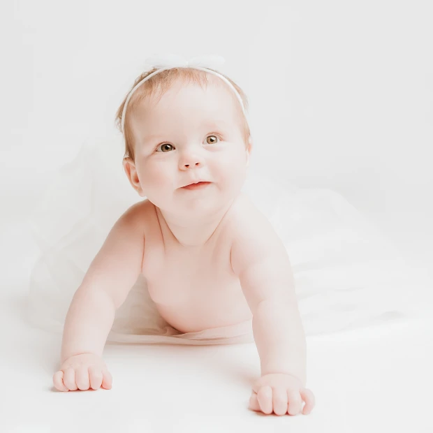 Baby girl posing for her photo session